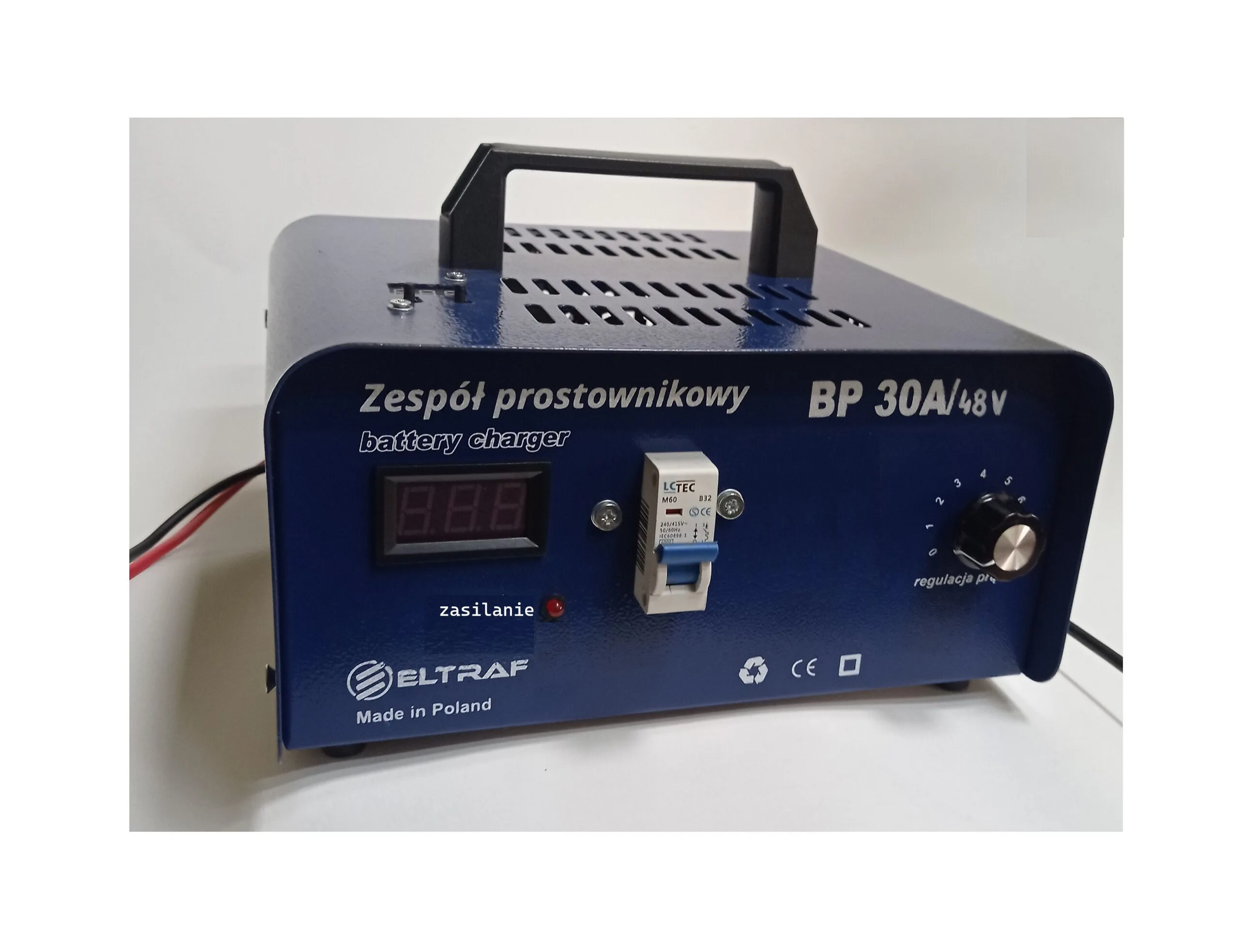 AUTOMATYCZNA ŁADOWARKA 30A/48V - obrazek 2