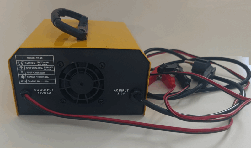 NOWOŚĆ  ŁADOWARKA MIKROPROCESOROWA AK-20A 12/24V - obrazek 4